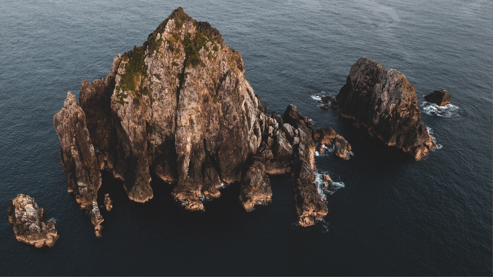 Certate Series - Identity 2